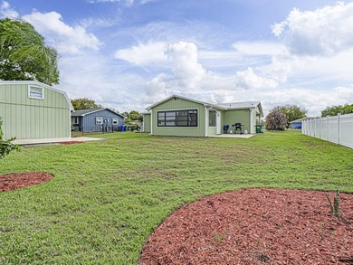 Welcome to this charming 2/2 home in the heart of Sebastian - photo 35
