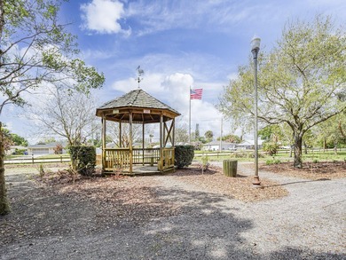 Welcome to this charming 2/2 home in the heart of Sebastian - photo 42