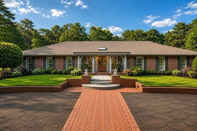 Welcome to 325 Lanham Circle, where timeless Southern elegance - photo 3