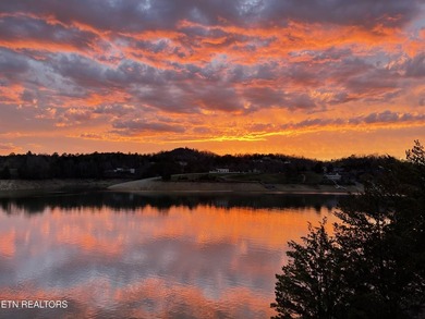 Welcome to 730 Chris Way--a rare, lake retreat FEATURED ON - photo 8