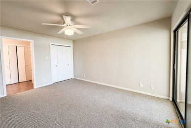 Gorgeous 2 bedroom 2 bath HORSESHOE BAY TOWNHOME - has been - photo 12