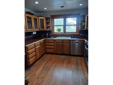 A pet boarding business with a home on 6.7 acres close to Angel - photo 26