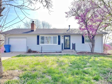 Lake Home For Sale in Ozawkie, Kansas