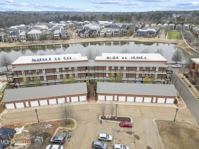 HIghly sought out 2 bed/2 bath condo in the Township of Colony - photo 2