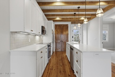 HIghly sought out 2 bed/2 bath condo in the Township of Colony - photo 8