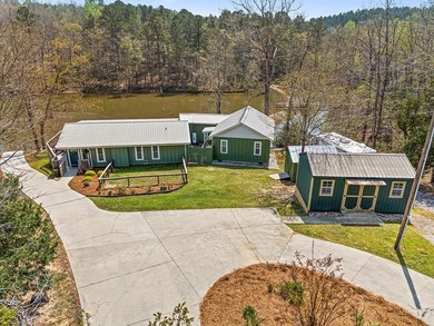 Lake Home For Sale in Greenwood, South Carolina