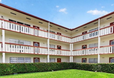 Located on the third and top floor with no neighbors above and - photo 5