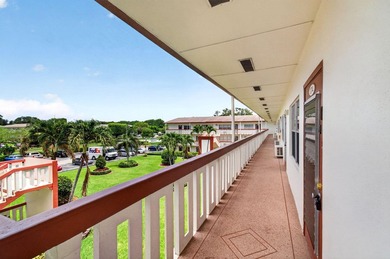 Located on the third and top floor with no neighbors above and - photo 7