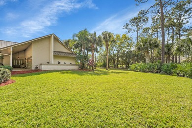 (private lake, pond, coastal) Home For Sale in Port Saint Lucie Florida