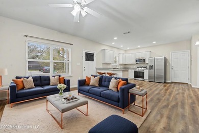 Modern construction. Added privacy. No flood insurance required - photo 6