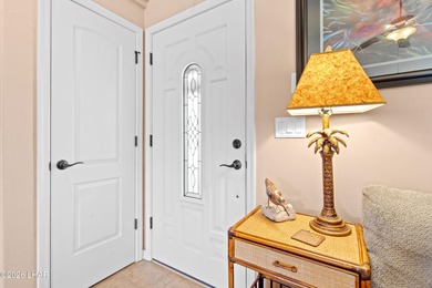 Beautiful desert lake home offering 3 bedrooms, 2 baths, and a - photo 7