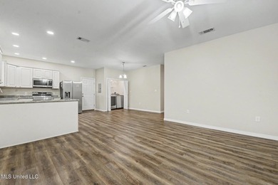 Modern construction. Added privacy. No flood insurance required - photo 7