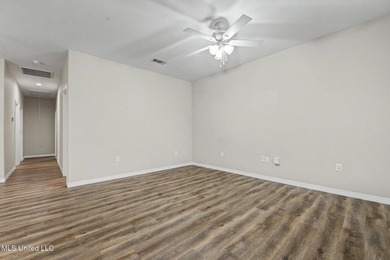 Modern construction. Added privacy. No flood insurance required - photo 8