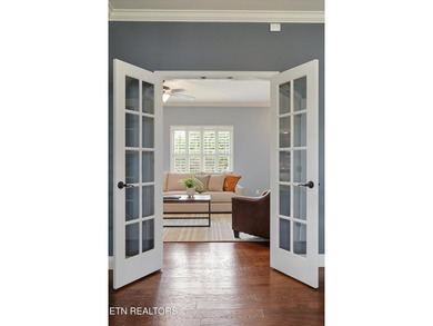 Come see this wonderful two-story home with 4 bedrooms and a - photo 10