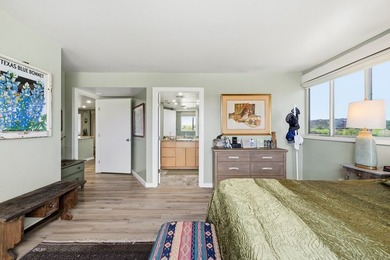 This corner-unit condo offers a perfect blend of modern luxury - photo 17