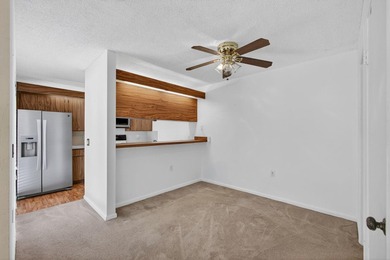 Spacious and well kept town home featuring a newer (2022) AC - photo 8
