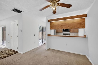 Spacious and well kept town home featuring a newer (2022) AC - photo 9