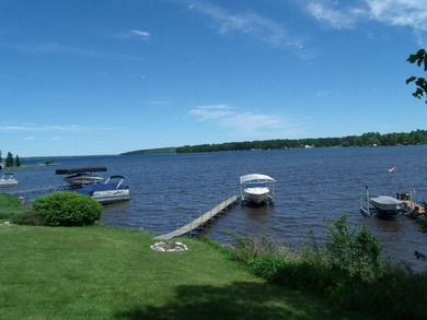 This Well Maintained Chalet Has Some Beautiful Panoramic Views - photo 8