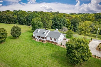 This custom built one level home is situated on a peaceful 13.04 - photo 2