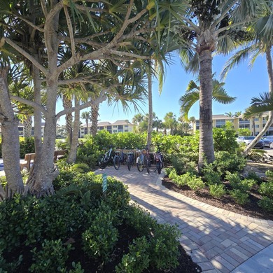 Don't miss this beautiful 3BR/2BA end unit condo, with tranquil - photo 25