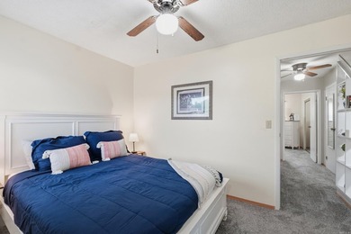 Welcome to this beautiful FULLY FURNISHED Lakewood Hills condo - photo 27