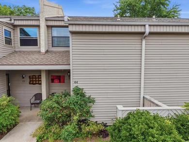 Welcome to this beautiful FULLY FURNISHED Lakewood Hills condo - photo 32