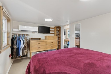 Tiny home on 3 plus acres. Park like setting. Very private - photo 37