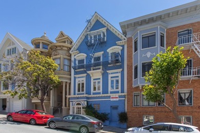 Introducing a rare opportunity to acquire an iconic Pacific - photo 2