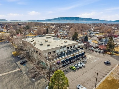 Multi Tenant investment property, 100 % leased. Do not disturb - photo 2