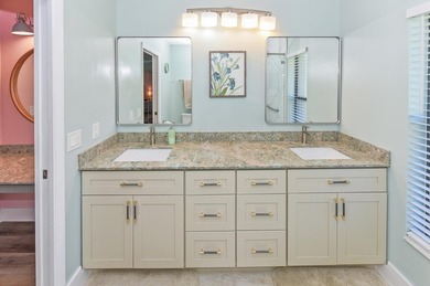 Experience modern luxury and a resort-style lifestyle in this - photo 10