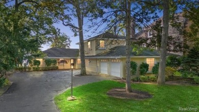 Union Lake - Oakland County Home For Sale in West Bloomfield Michigan