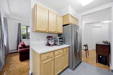 Welcome to Residence 109 at The Maynard, where timeless Brooklyn - photo 11
