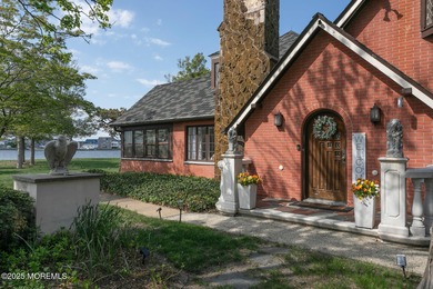 A True Waterfront Unicorn in Toms River! Discover over 2.5 acres - photo 14
