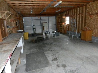 Nice little home in Littlefork with spacious garage/shop in the - photo 27