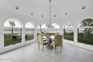 A True Waterfront Unicorn in Toms River! Discover over 2.5 acres - photo 28