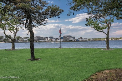 A True Waterfront Unicorn in Toms River! Discover over 2.5 acres - photo 51