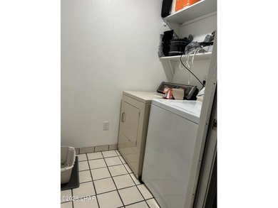 Rare true separate-unit duplex on a prime corner lot in Lake - photo 6