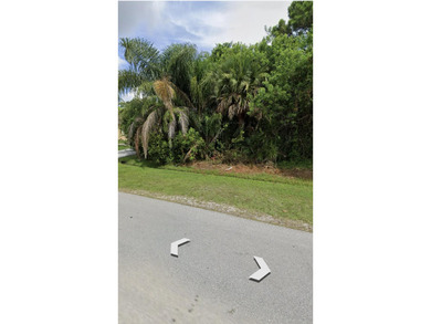 The property at 1843 SE North Buttonwood Drive is located in a - photo 5