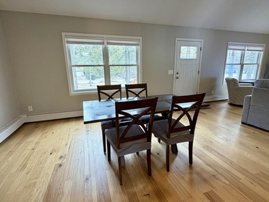 Beautifully remodeled Mackinaw City home just a short walk to - photo 8
