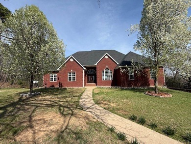 Discover a rare blend of superior craftsmanship, privacy, and - photo 3