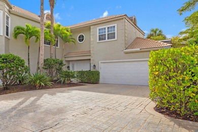 Fully upgraded 4BR/3.5BA pool home within prestigious Palm Beach - photo 4