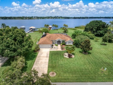 Lake Home For Sale in Lake Placid, Florida