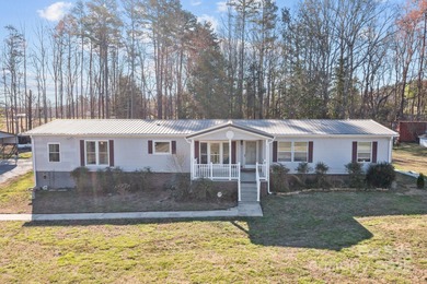 (private lake, pond, creek) Home Active Under Contract in Waco North Carolina