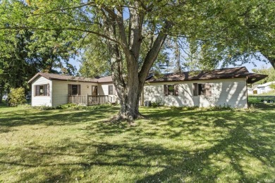 Lake Home For Sale in Wolcottville, Indiana