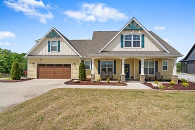 Welcome to 1173 Proctor Circle, a stunning waterfront retreat - photo 2