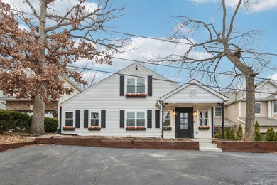 Forest Lake Home For Sale in Lake Zurich Illinois