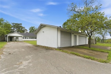 Priced substantially below appraisal!! Extraordinary investment - photo 36