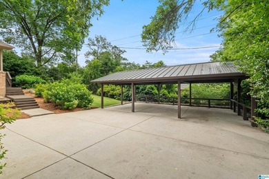 Welcome to this beautifully maintained 5-bedroom, 3-bath brick - photo 47