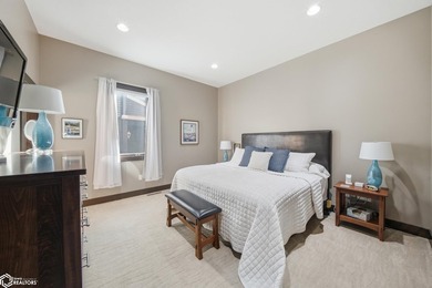Magnificent lakefront home offering exceptional value, quality - photo 10