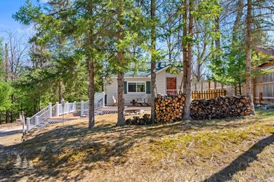 Move-in ready and made for relaxing, this charming 2-bedroom - photo 5